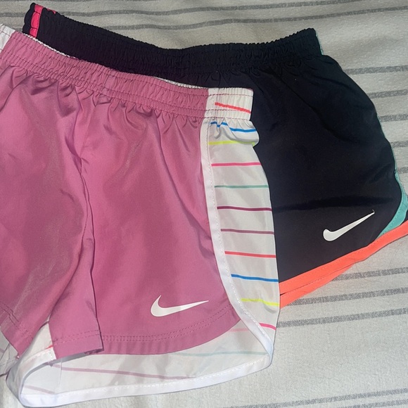 Girls small shorts bundle - Picture 3 of 3